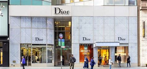 borse dior operai cinesi